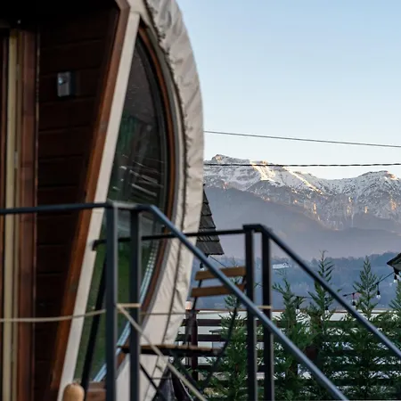 Glamp In Style Pods Resort Bran  Exterior photo