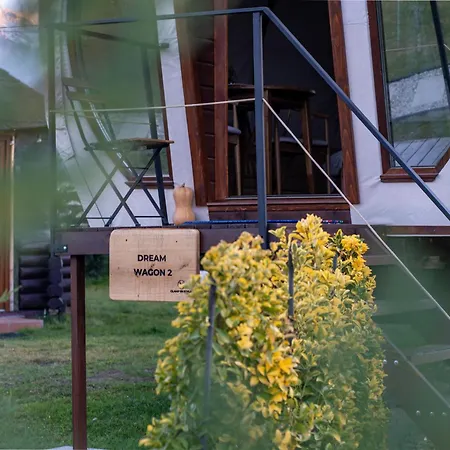Glamp In Style Pods Resort Bran  Exterior photo