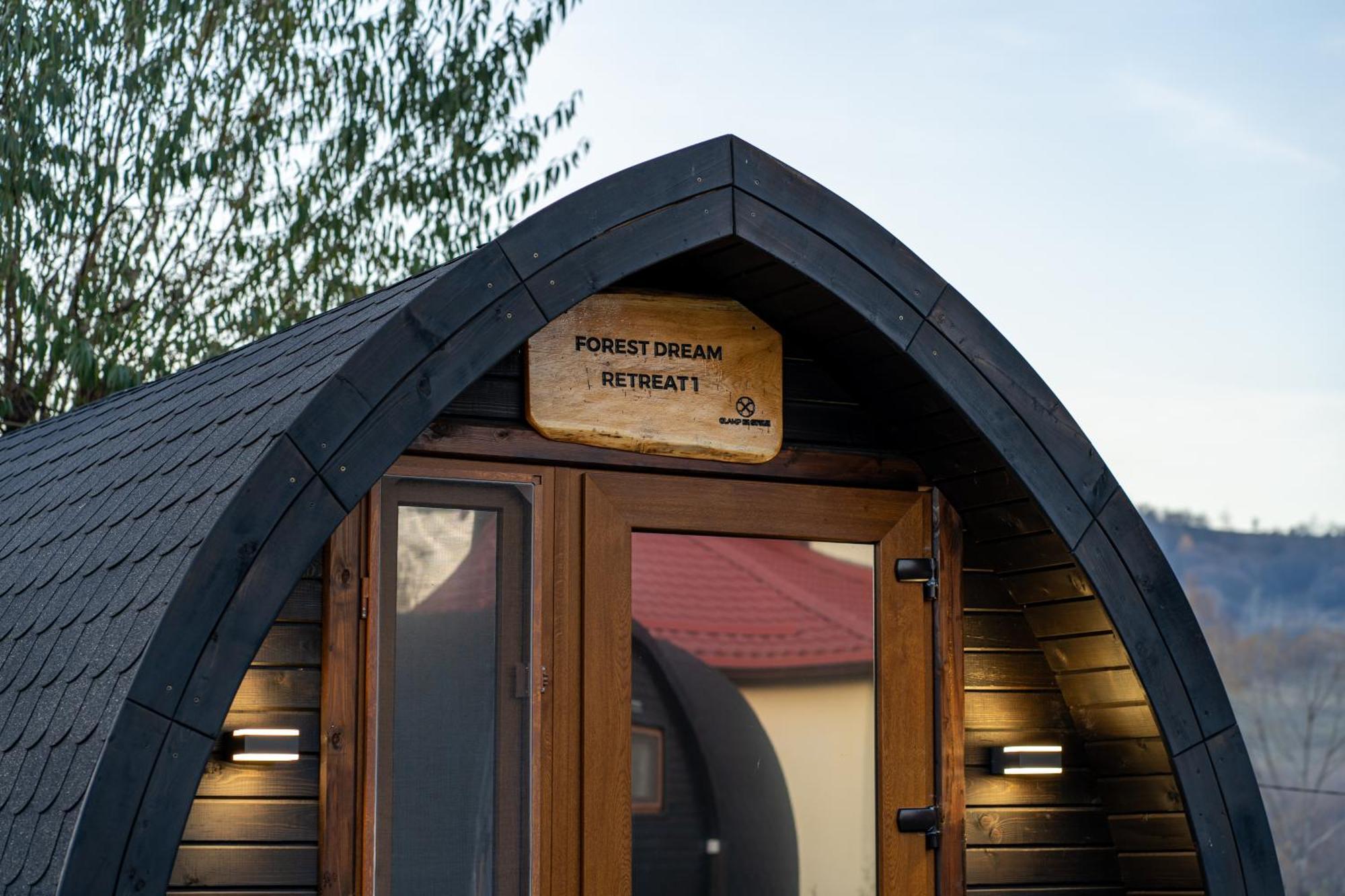 Glamp In Style Pods